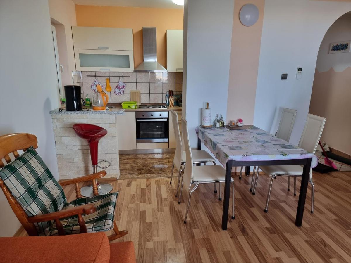 Katarina Apartment Smrika